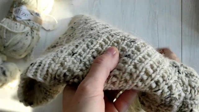 Аксессуары из Кауни || Капор + варежки смотреть онлайн