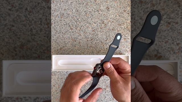 Распаковка  Apple Watch Series 3 42mm Stainless Steel