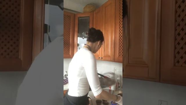 Шоколадно карамельные корзиночки с миндалём. Без сахара и без глютена.