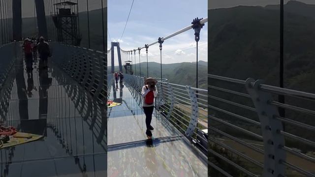 20190606 Стеклянный мост в Хунчуне 2 смотреть онлайн