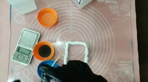 Брелок из эпоксидной смолы с фото