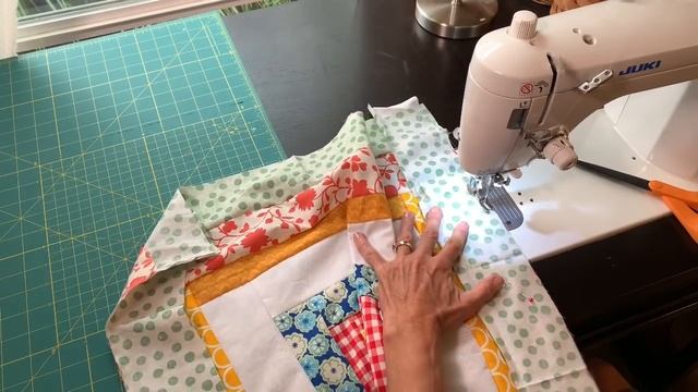 A quilt in one day-make a scrappy quilt- sew with me-patchwork quilt-easy sewing смотреть онлайн