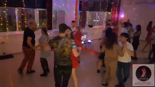 "Империя Страсти" - сальса руэда смотреть онлайн