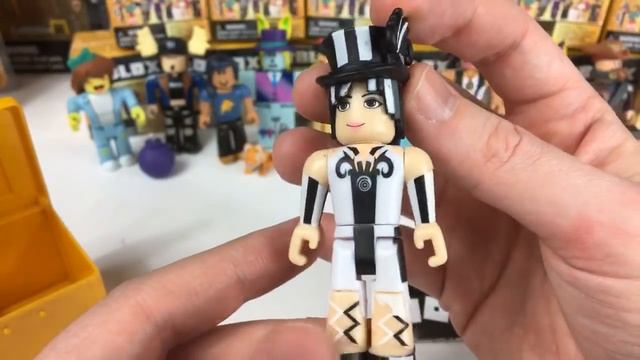 Opening a Ton of Roblox Blind Boxes Toys Series 3! смотреть онлайн