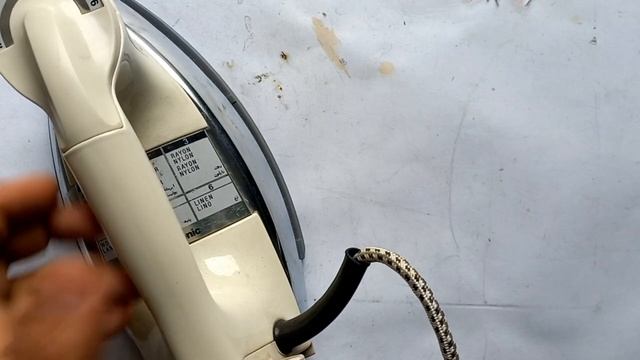 Electric Iron overheating problem solution | Electric Iron thermostat setting смотреть онлайн