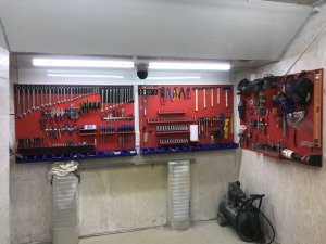 Размещение инструмента в гараже ..mp4