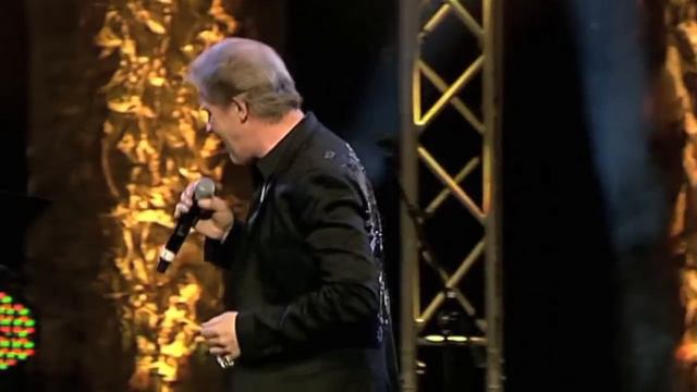 Sweethearts Band feat. Johnny Logan - Shine On [LIVE] смотреть онлайн