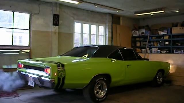 1968 Dodge "Super Bee" - awake from 6 months hibernation смотреть онлайн