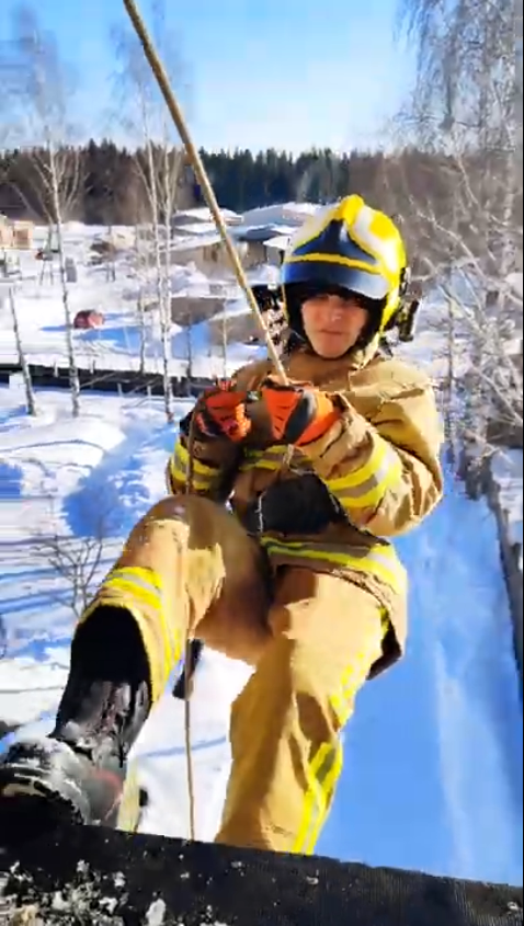 Самоспасание от первого лица #Shorts смотреть онлайн