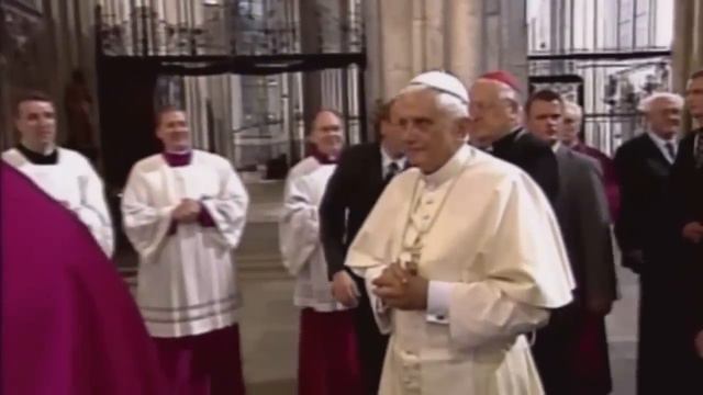 Pope Benedict XVI has died at the age of 95 смотреть онлайн