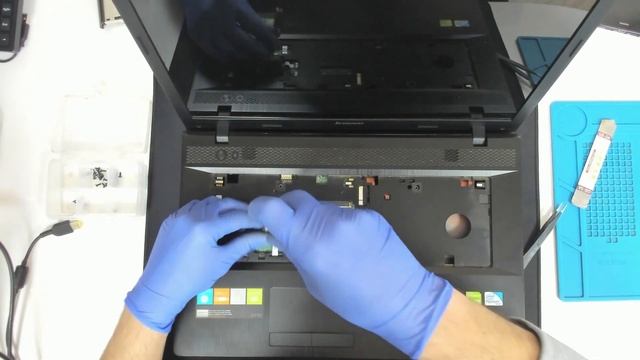 Lenovo G700 No Power - Frozen BIOS