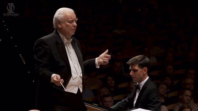 BEETHOVEN | Concerto B-dur — K.Khachikyan/Y.Simonov смотреть онлайн