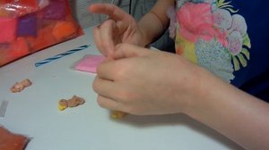 Делаем пупсика из пластилина