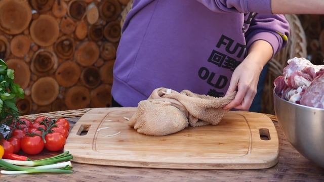 МЫ ПРИГОТОВИЛИ МЯСО БАРАНА В ЗЕМЛЕ / КЮР/of Lamb Stomach! SUB ENG, FR, ESP, IT, 中文 смотреть онлайн