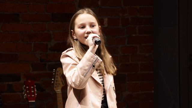 Валерия Страумит «Навстречу ветру» смотреть онлайн