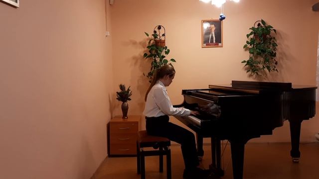 Говорова Елизавета И С Бах инвенция Д Шостакович Три фантастических танца смотреть онлайн