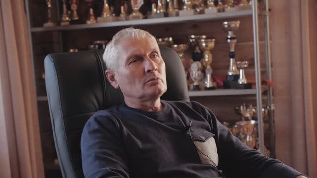 Фильм о питомнике Сары Шайтан смотреть онлайн