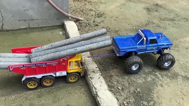 XLF X-03 RC Car vs Traxxas Bigfoot RC Car | Remote Control Car | RC Cars смотреть онлайн