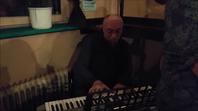 Ickes Open Stage: Ossternhagen feat. Kulle (Git./Voc.) und Holger Klatt (Harp)... am 4.10.17-Mit 18 смотреть онлайн