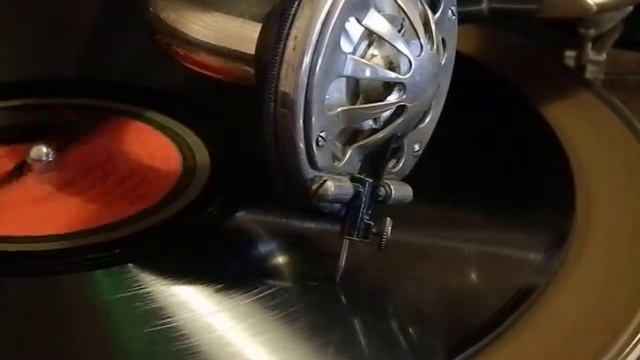 Gösta Jonson sjunger Fritjofs avsked (Evert Taube) смотреть онлайн