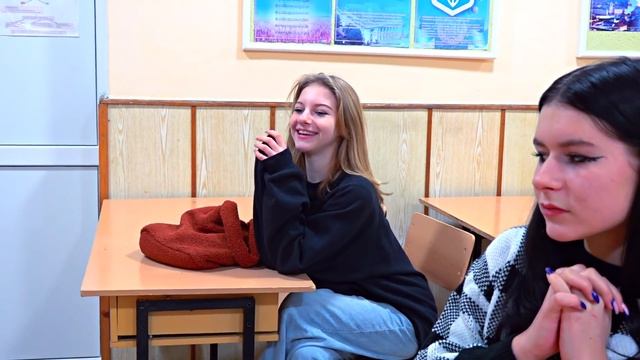 ВСЁ ПАЦАНЫ ТЕПЕРЬ БЛАТНЫЕ! ЛЕРА ВЕРНИСЬ) смотреть онлайн
