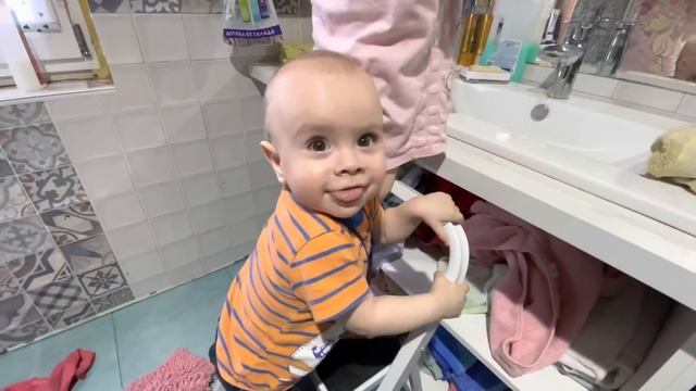 МЫ ВЕРНУЛИСЬ!?/КУПИЛИ НОВЫЙ СТУЛЬЧИК?/ПРОВОДИМ ОПЫТЫ?/18 февраля 2022 г. смотреть онлайн