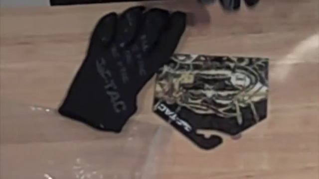 Review of the Valken Tactical Paintball Gloves смотреть онлайн