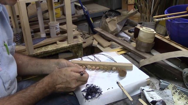 Woodturning Cat And Mouse Children's Game смотреть онлайн
