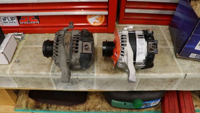 How to Change / Replace / Install Rav4 Alternator (2013 - 2018) смотреть онлайн