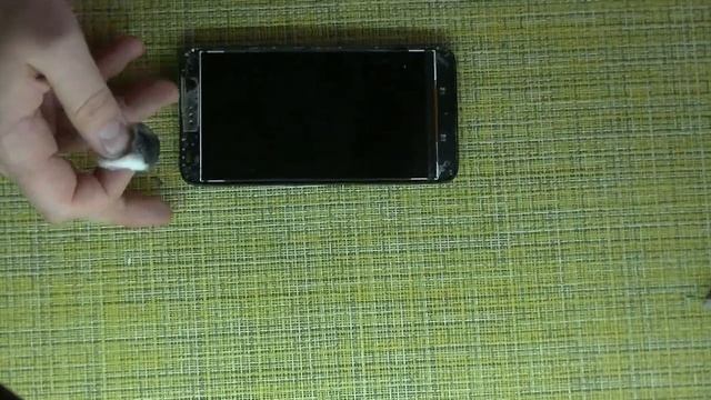 Очищаем дисплей от жирных пятен смотреть онлайн