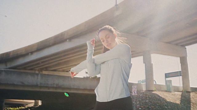 Women Melted to Couch WARNING! Disturbing Content смотреть онлайн