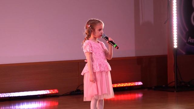 Amelija Balan - мама добрая фея (Cover Буренка Даша) смотреть онлайн