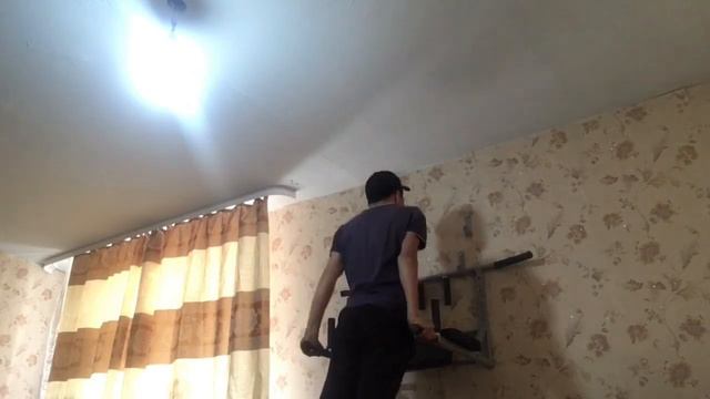СИЛОВАЯ ТРЕНИРОВКА НА (АДСКИЕ БРУСЬЯ)? смотреть онлайн