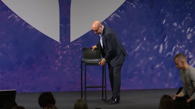 Instant Confidence Boost: Paul McKenna's Hypnosis Secrets