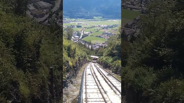 In Ten Minutes 1322 metres above sea level The journey,Interlaken,Harder Kulm with Train(Cable car) смотреть онлайн