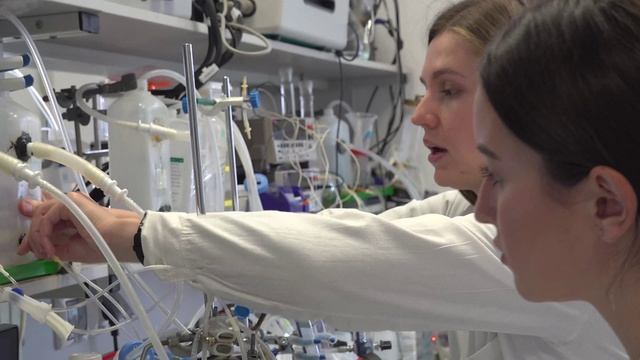 Профессор кафедры физической химии Виктор Васильевич Никоненко - ПРОФЕССОР ГОДА 2022 смотреть онлайн