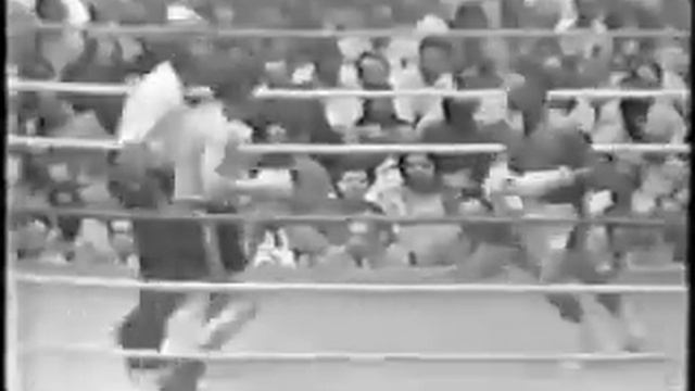 Roberto Duran vs Jimmy Robertson смотреть онлайн