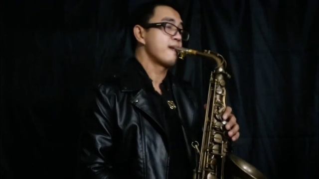 HOTEL CALIFORNIA Saxophone Solo