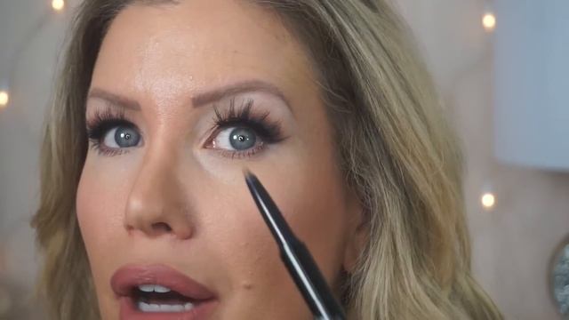 New! NYX Cosmetics 3 in 1 BROW PENCIL REVIEW + DEMO | Risa Does Makeup смотреть онлайн