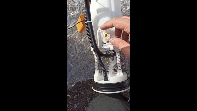 Mercedes ML 320 changement pompe à essence – Épisode 2 смотреть онлайн