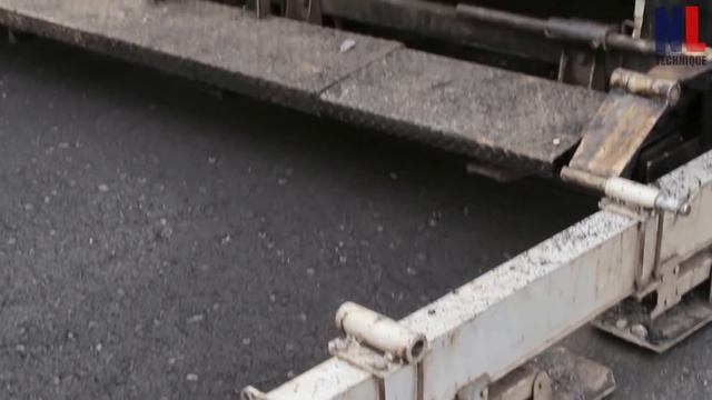 World's Fastest Modern Road Construction Machines - Amazing Extreme Asphalt Paving Machine 3 смотреть онлайн