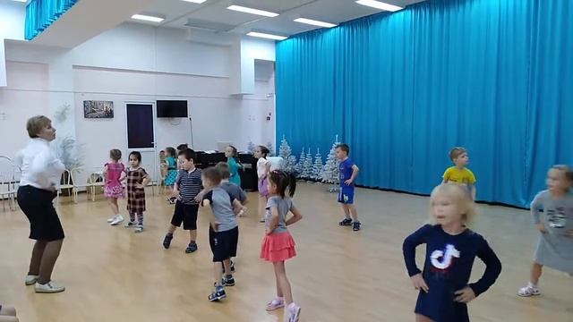 Фрагмент занятия по ритмике смотреть онлайн