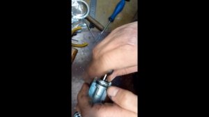 Заклинил замок зажигания nissan np300. Ремонт замка долго,нудно