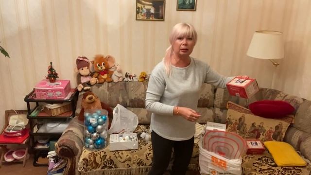 НАРЯЖАЕМ ЁЛКУ, СТАС ТАНЦУЕТ И РАДУЕТСЯ КАК РЕБЕНОК | АРИНА БЕЛАЯ смотреть онлайн