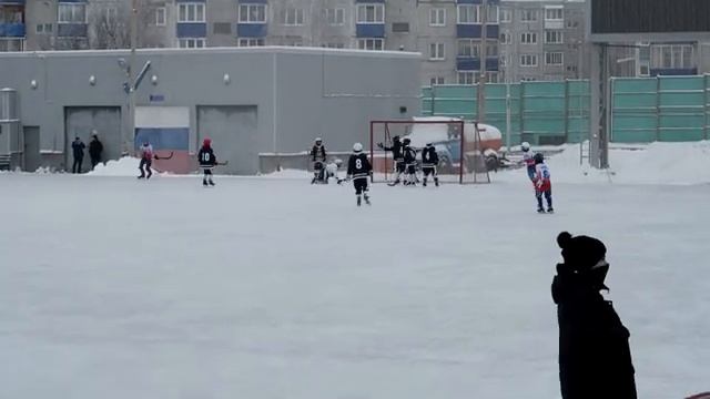 Хоккей с Мячом - первенство МО СШОР Ногинск - Вымпел Королёв 9-10г. 1 тайм смотреть онлайн