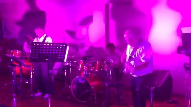 Larisa Moskaleva & " SIB Orchestra" - Blue Suede Shoes смотреть онлайн