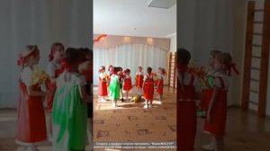 Инсценированная народная песня "Ой, вставала я ранёшенько"