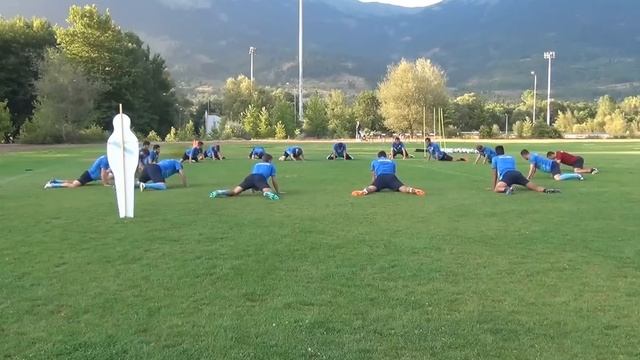 Complete soccer training warm up....3 смотреть онлайн