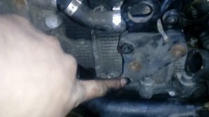 Замена термостата в  BMW X3 E83 2.0D M47/T2...Replacement of thermostat BMW