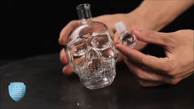 Бутылка в форме черепа смотреть онлайн